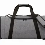 Halfar sporttasche duffel bag mit rucksackfunktion & logo-druck.