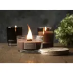 Wooosh Flame Scented Candle Dark Amber geurkaars productfoto 8 - Hidalgo-werbeartikel Wooosh Flame Scented Candle Dark Amber geurkaars — productfoto 8