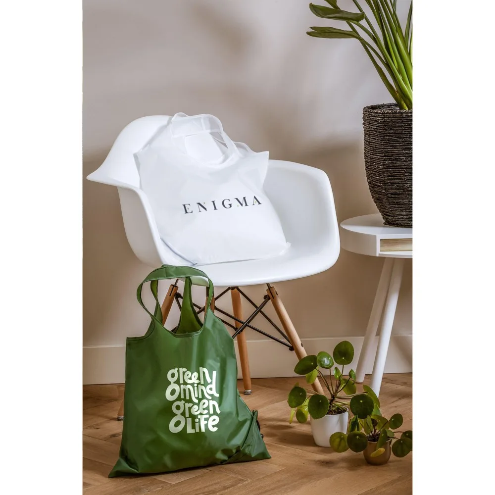 Foldable Strawberry Bag Printed Sustainable GRS RPET 8L — product photo 5