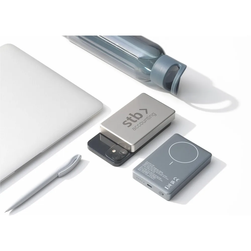 Wireless RCS Recycled Alu Magsafe Powerbank 10000 productfoto 9 - Hidalgo-werbeartikel Wireless RCS Recycled Alu Magsafe Powerbank 10000 — productfoto 9