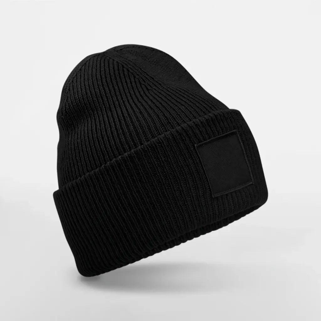 Muts met brede revers en toon-op-toon patch, black — productfoto 5
