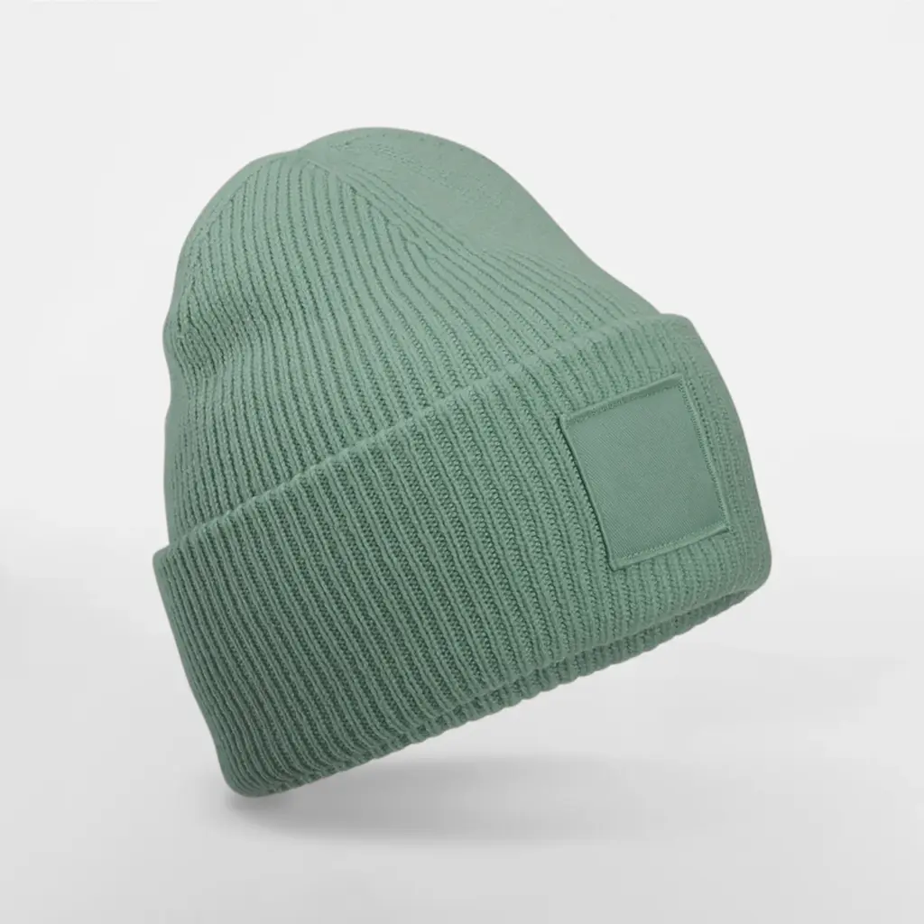Muts met brede revers en toon-op-toon patch, dusty green — productfoto 8