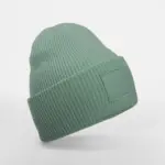 Muts met brede revers en toon-op-toon patch, dusty green — productfoto 8