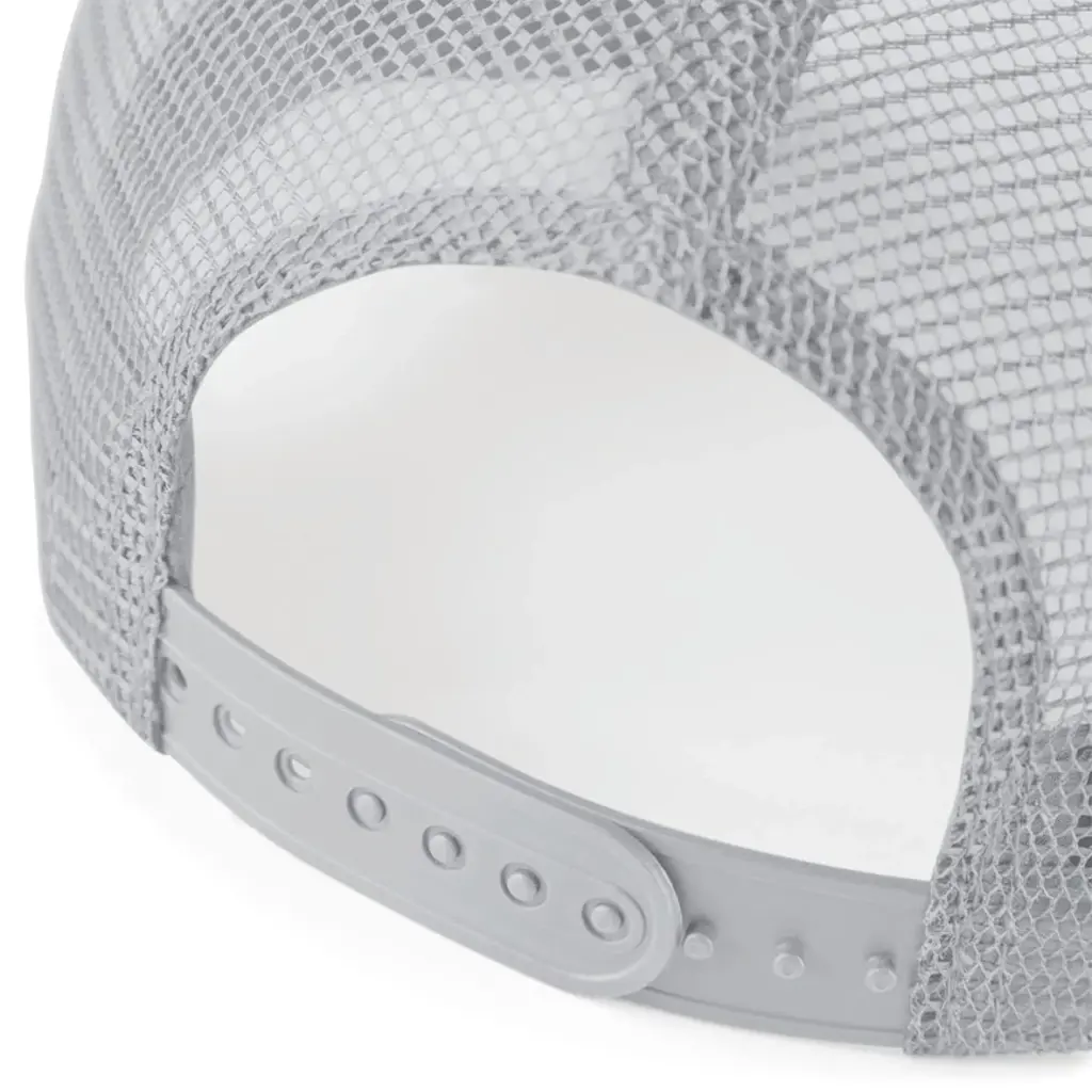 Kinderpet in mesh, verstelbaar aan de achterkant. — productfoto 4