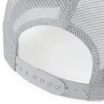 Kinderpet in mesh, verstelbaar aan de achterkant. — productfoto 4