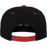 Classic snapbackpet in twee kleuren, black / red — productfoto 23