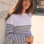 Gestreept T-shirt met lange mouwen — productfoto 2