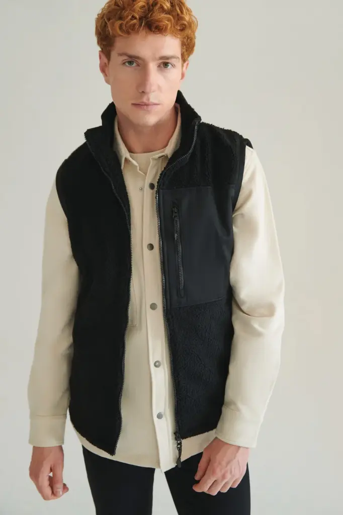 Gerecycled sherpa gilet — productfoto 3
