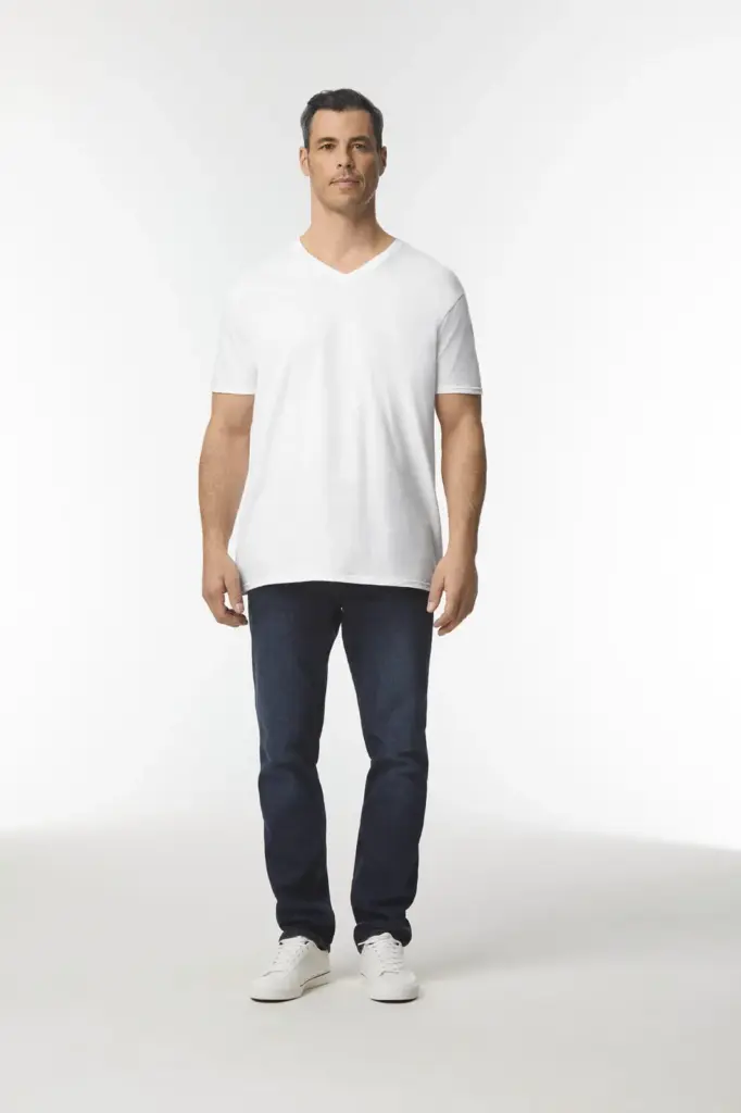 Softstyle Euro Fit Adult V-neck T-shirt — productfoto 5