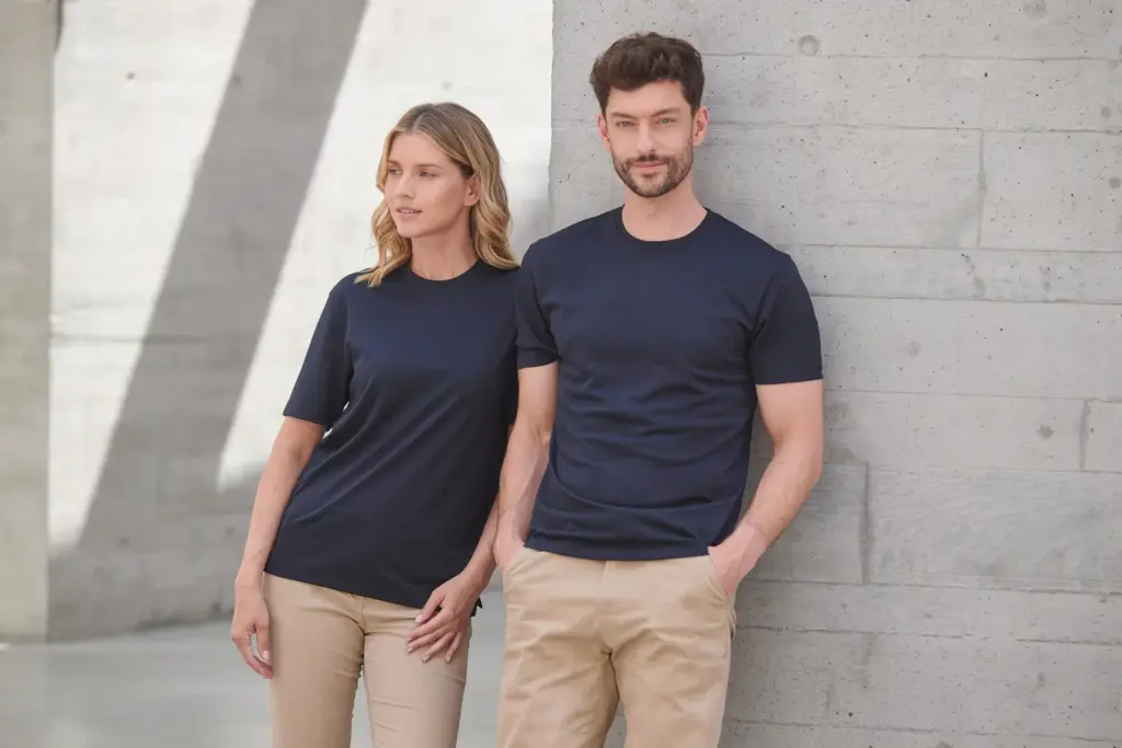 H075-3_2026 - Hidalgo-werbeartikel Uniseks T-shirt Coolplus® — productfoto 3
