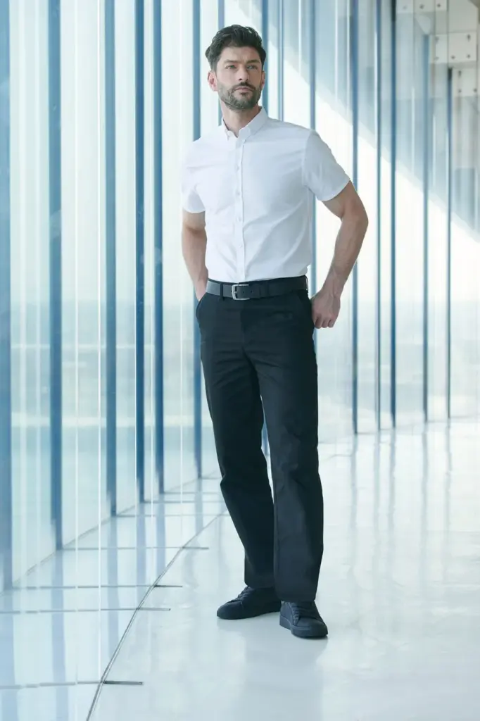 Men's 65/35 Flat Fronted Chino Trousers — productfoto 2