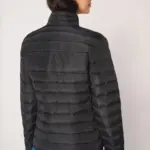 Gewatteerde dames donsjas — productfoto 2