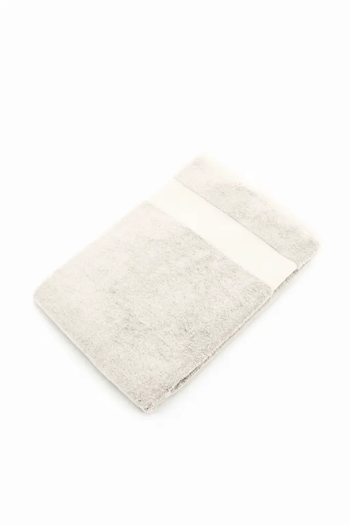 K153 - Dikke sponsen handdoek 150 x 100 cm, chalk — productfoto 2
