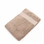 K153 - Dikke sponsen handdoek 150 x 100 cm, light moka — productfoto 4