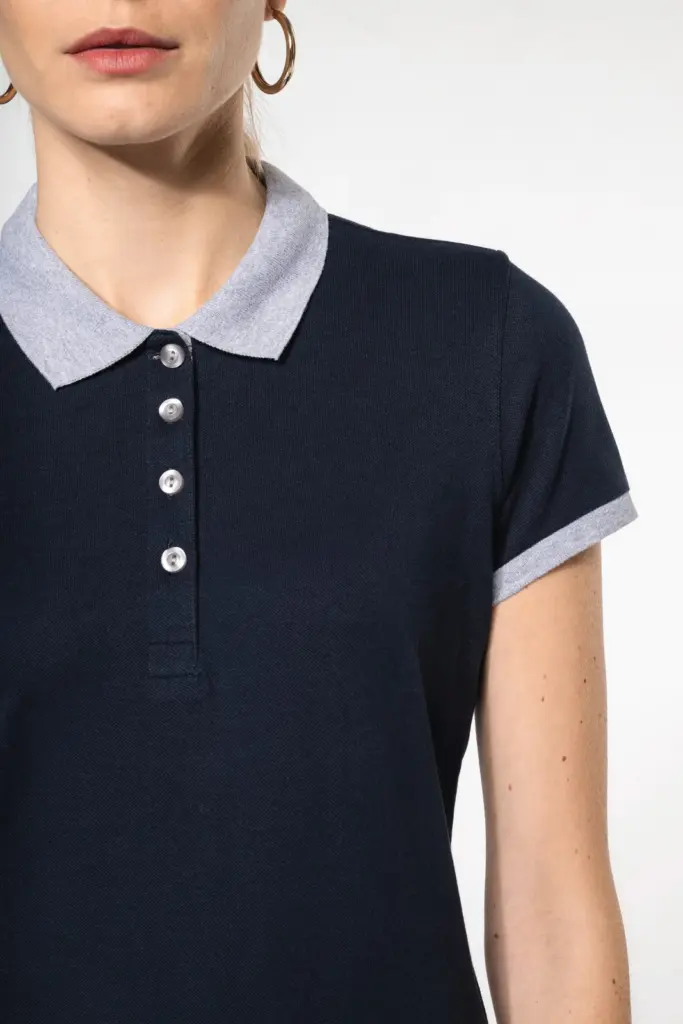 Piqué-damespolo tweekleurig — productfoto 2