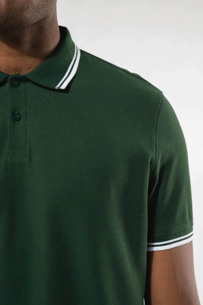 Herenpolo met korte mouwen en contrasterende bies — productfoto 4