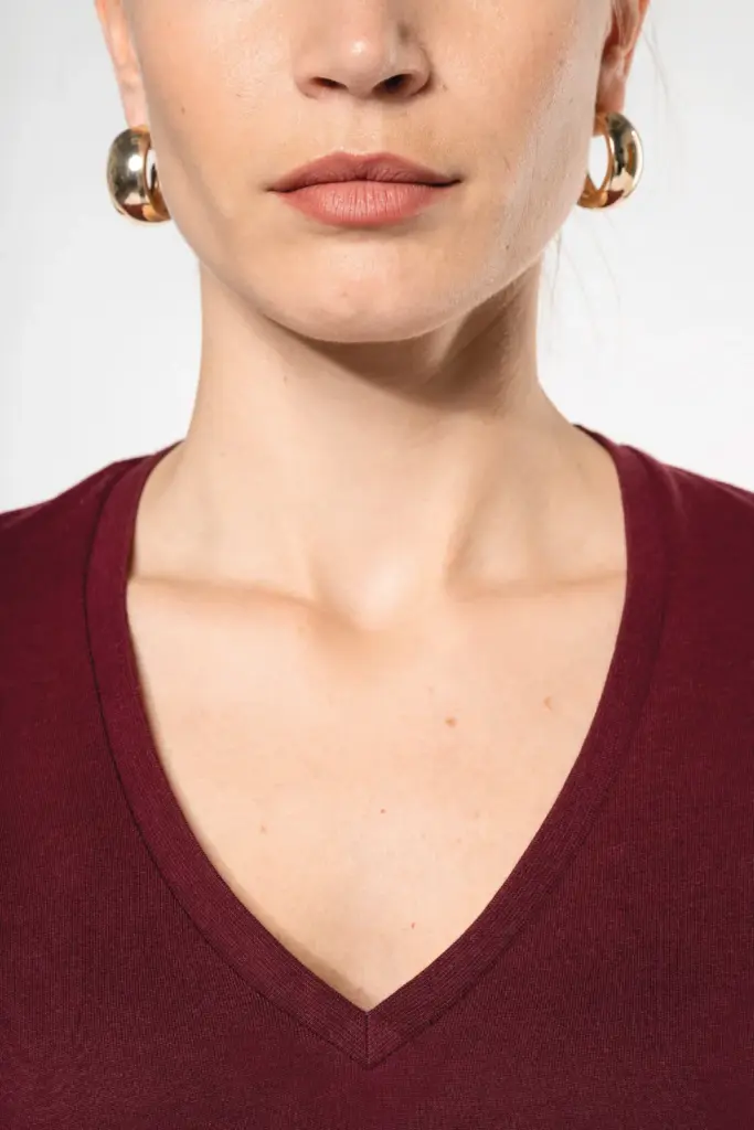 Dames-T-shirt BIO150 IC V-hals — productfoto 4