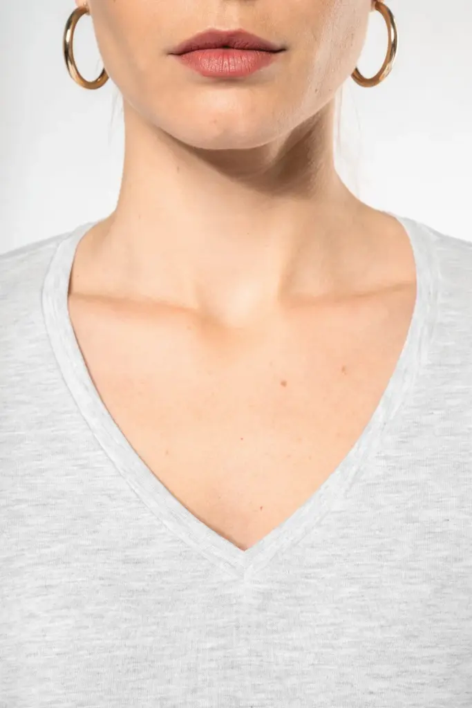 K382-6_2025 - Hidalgo-werbeartikel Dames T-shirt V-hals lange mouwen — productfoto 3