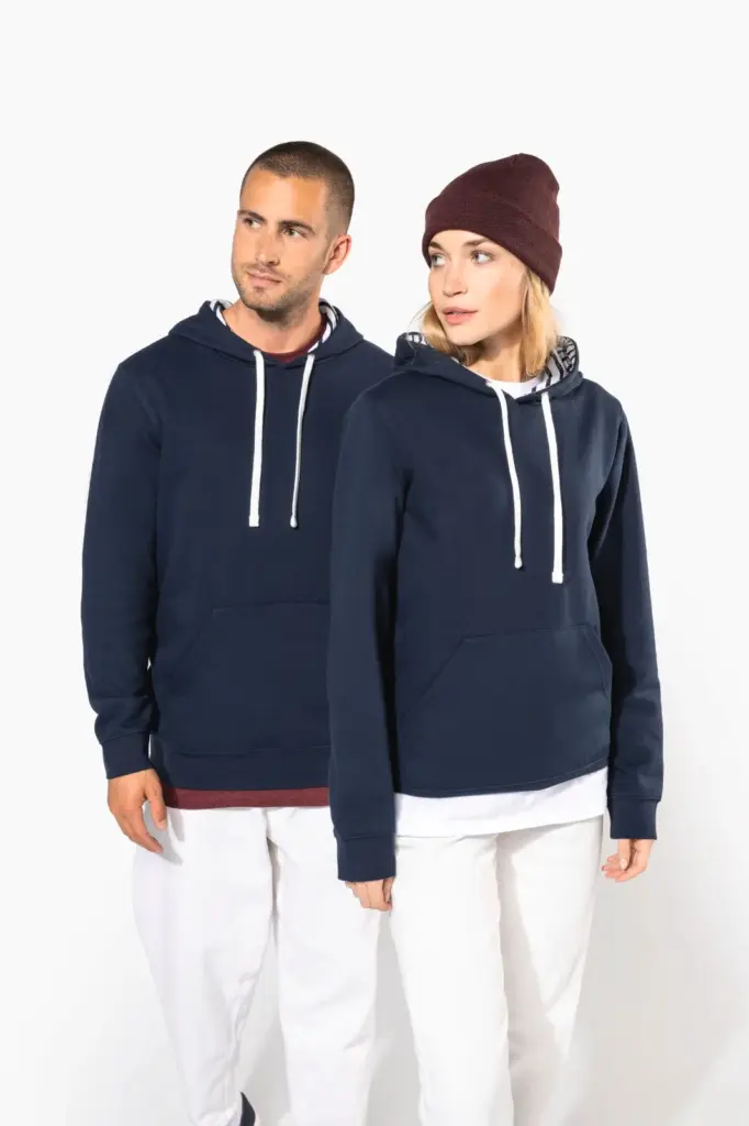 K4013-17_2025 - Hidalgo Unisex sweater met capuchon met contrasterend motief