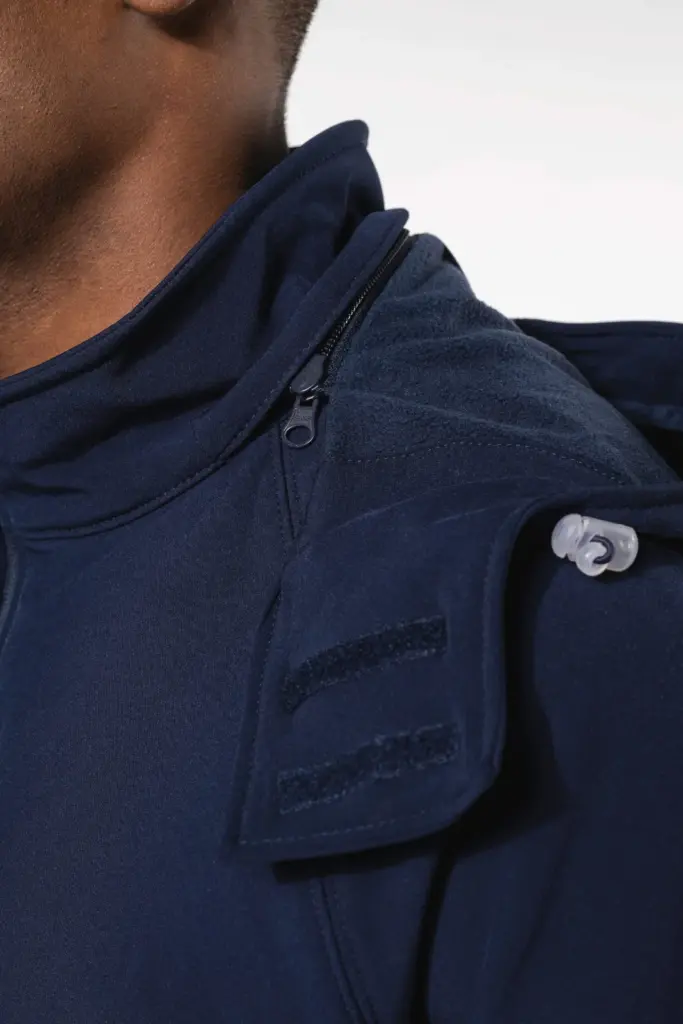 K413-10_2026 - Hidalgo Heren softshell jas met afneembare capuchon — productfoto 4
