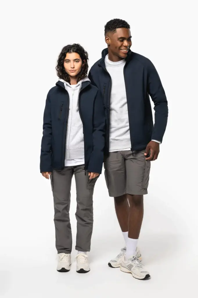 K427-9_2025 - Hidalgo-werbeartikel Ecologisch 3-laags uniseks softshell-jasje — productfoto 4