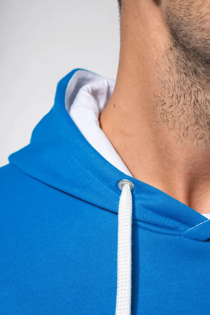 Sweater met contrasterende capuchon — productfoto 5
