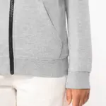 Damessweater met rits en capuchon in contrasterende kleur — productfoto 4