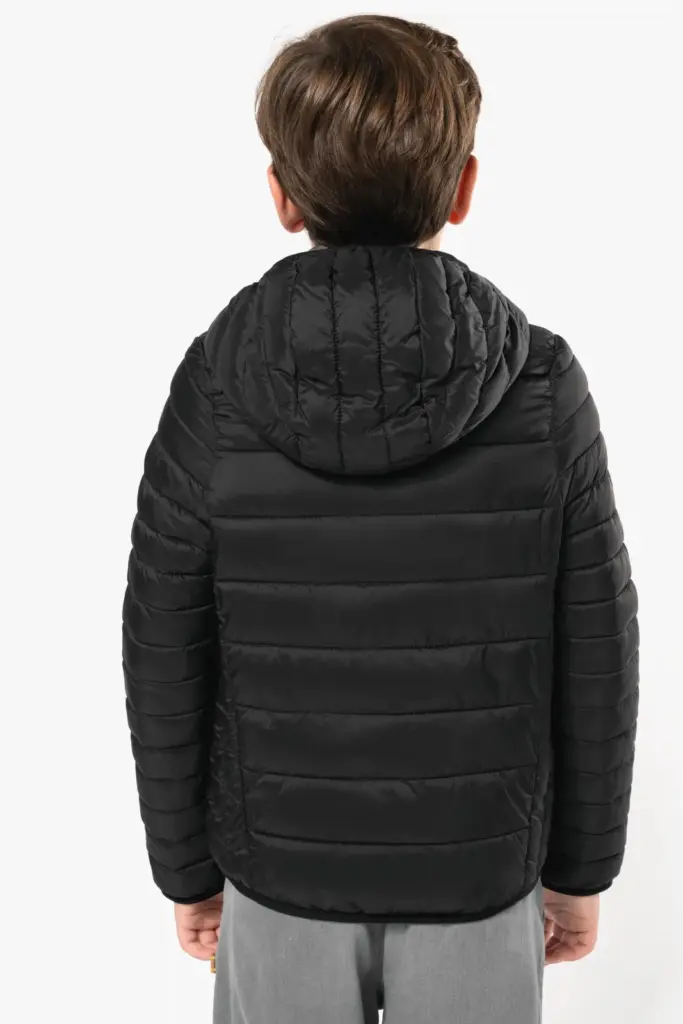 Donsjack met capuchon — productfoto 2