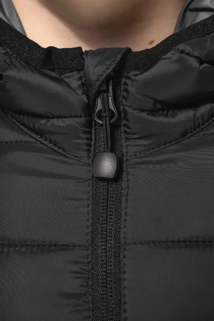 Donsjack met capuchon — productfoto 3