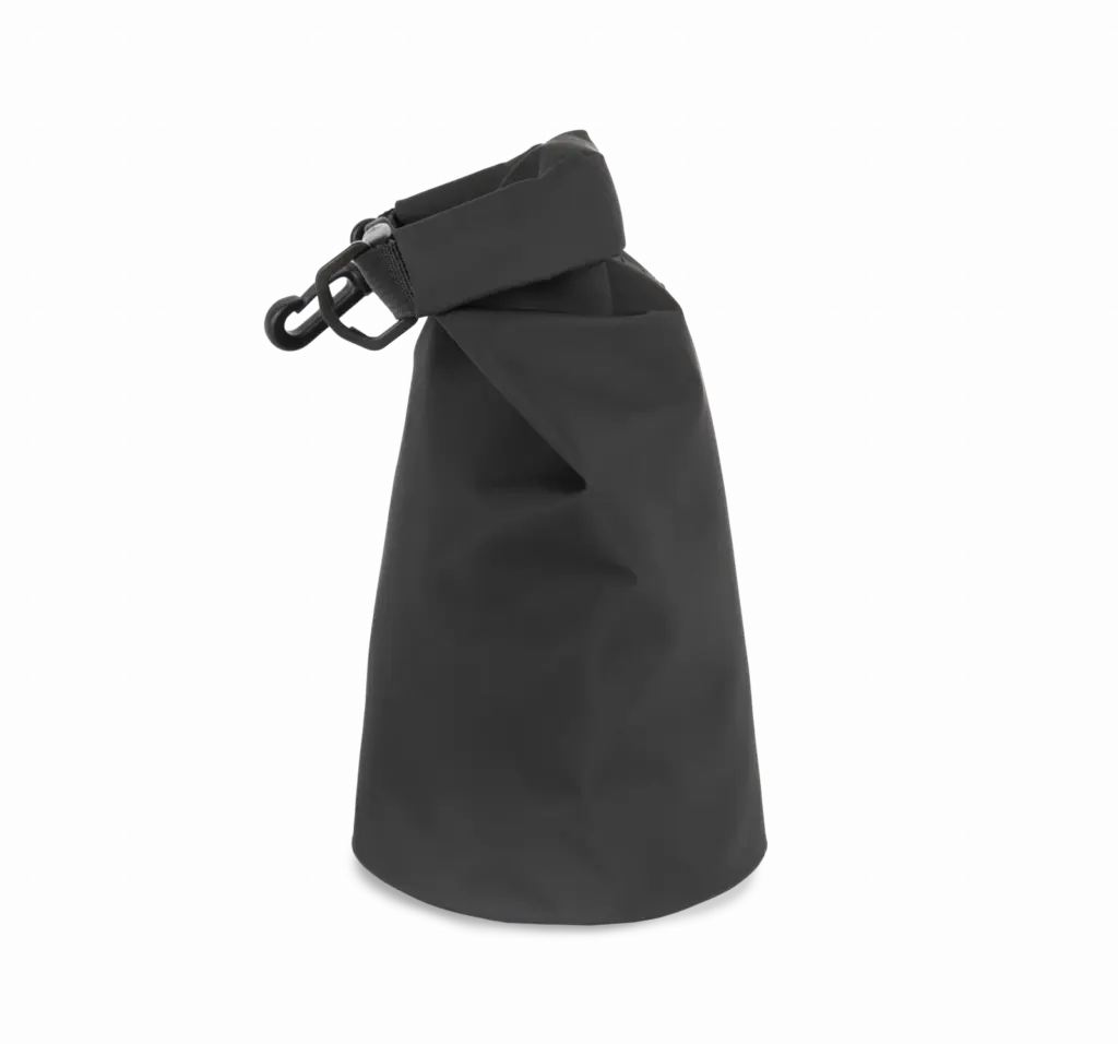 PS_KI0643-S_BLACK - Hidalgo Waterdichte tas met roll-top 2 L, black — productfoto 5