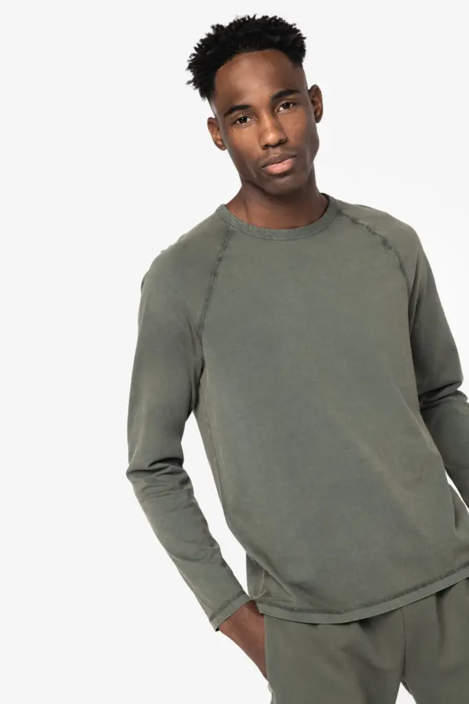 Ecologisch heren T-shirt met lange raglanmouwen — productfoto 2