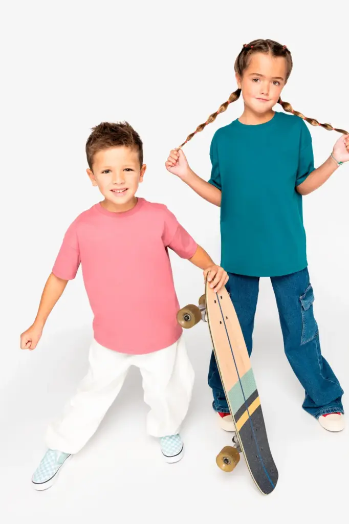 Ecologisch kinder T-shirt met afhangende schouders — productfoto 3
