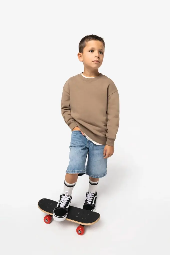 NS437-6_2025 - Hidalgo-werbeartikel Ecologische cropped kindersweater met ronde hals — productfoto 3