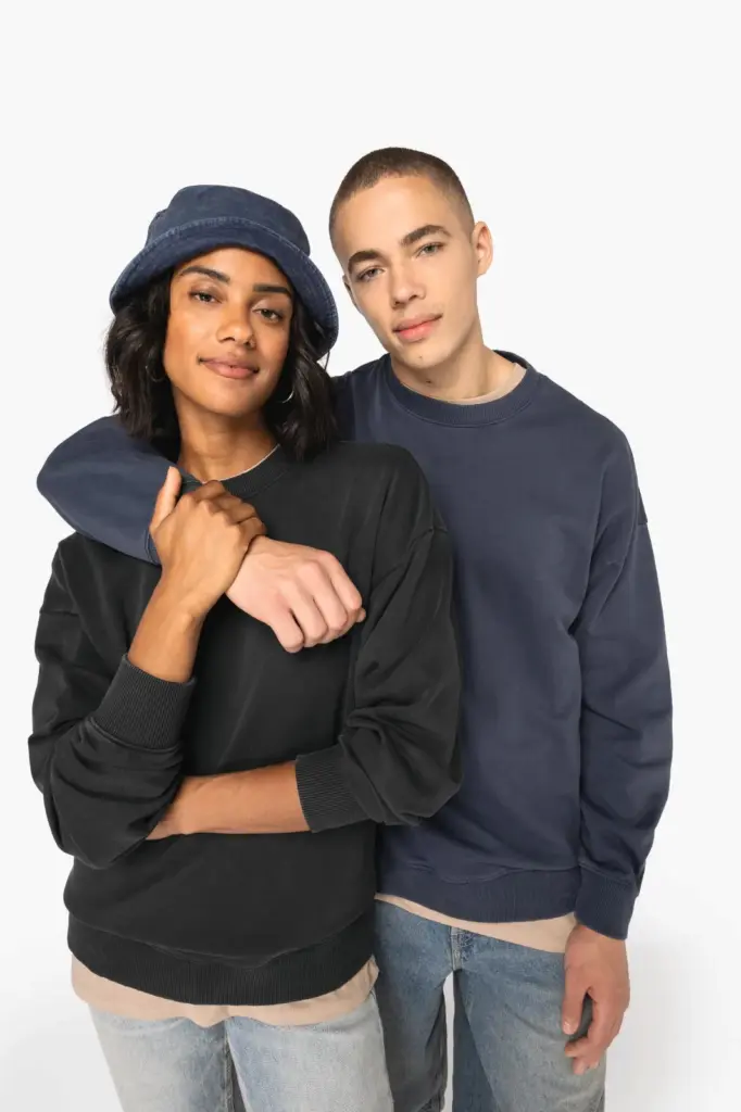 Duurzame oversized verwassen uniseks sweater met ronde hals