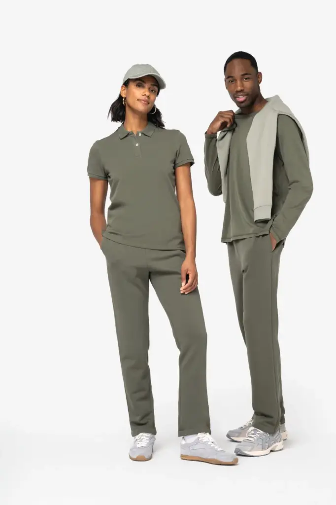 Duurzame uniseks wijde joggingbroek. — productfoto 2