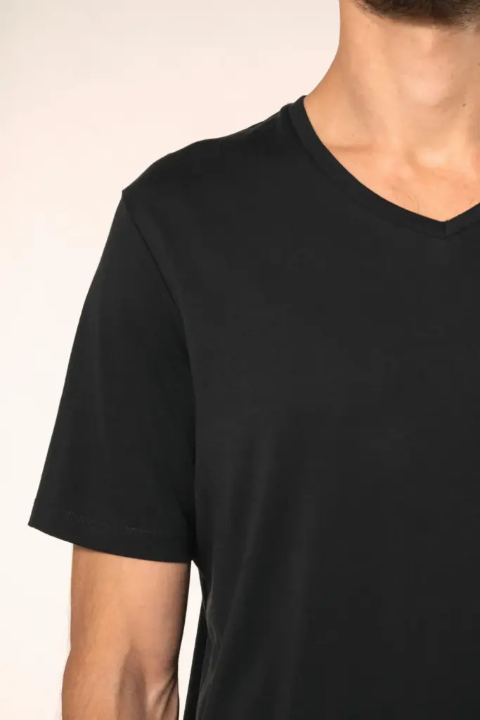 PK304-8_2026 - Hidalgo-werbeartikel Supima® heren-T-shirt V-hals korte mouwen — productfoto 4