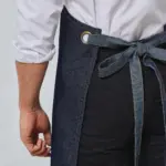 Domain - Contrast denim halterschort — productfoto 3