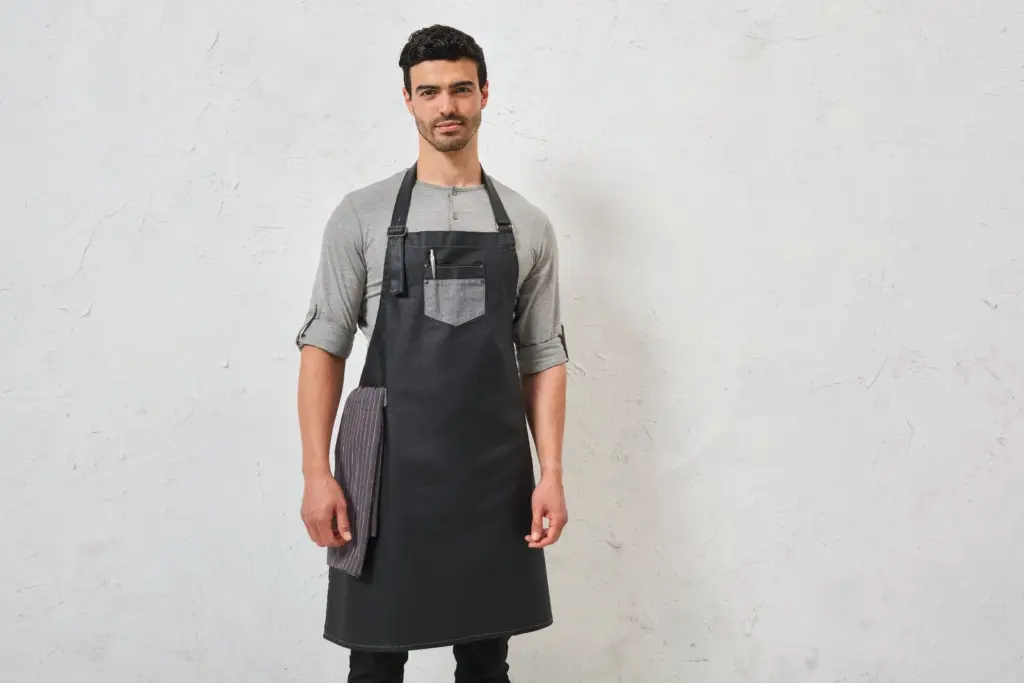 PR136-2_2024 - Hidalgo-werbeartikel Division - Waxed look denim bib apron with faux leather — productfoto 4