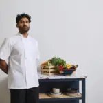 Studded Front Short Sleeve Chef's Jacket — productfoto 2