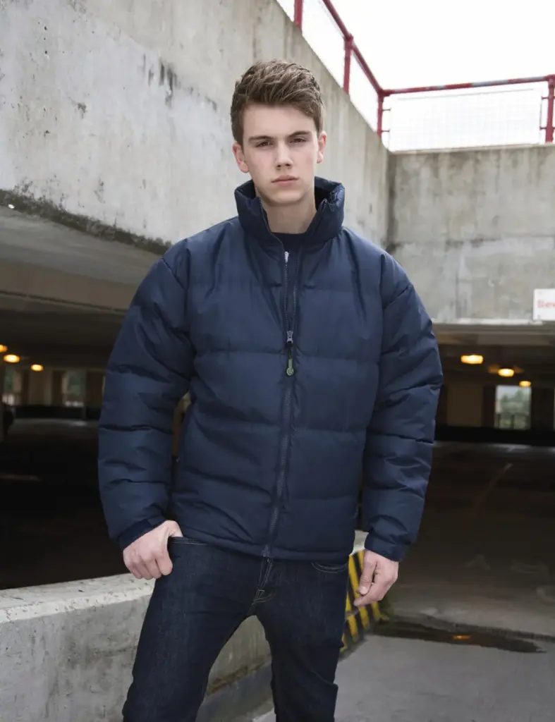 R181M-3_2025 - Hidalgo-werbeartikel Holkam Down Feel Jacket — productfoto 3