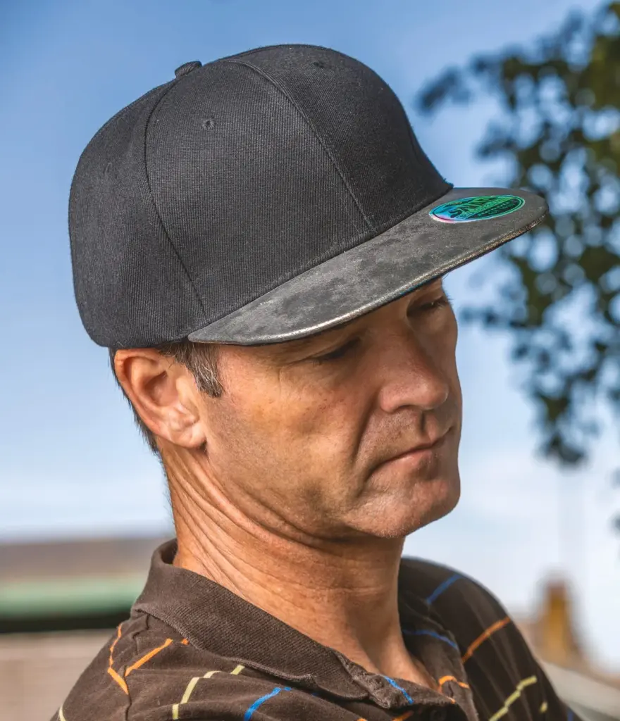 RC087X-2_2018 - Hidalgo-werbeartikel Bronx glitter snapbackpet met platte klep — productfoto 2