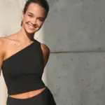 Asymmetrische top voor dames — productfoto 2