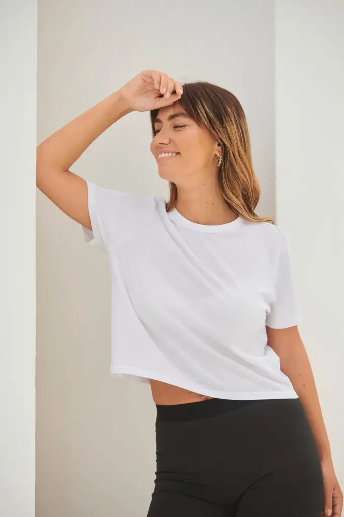 SK237_2025 - Hidalgo-werbeartikel Women's cropped Boxy t-shirt — productfoto 1