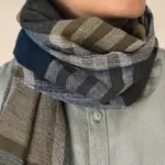 Uniseks tulbanddoek met ruit- en streepmotief. — productfoto 3