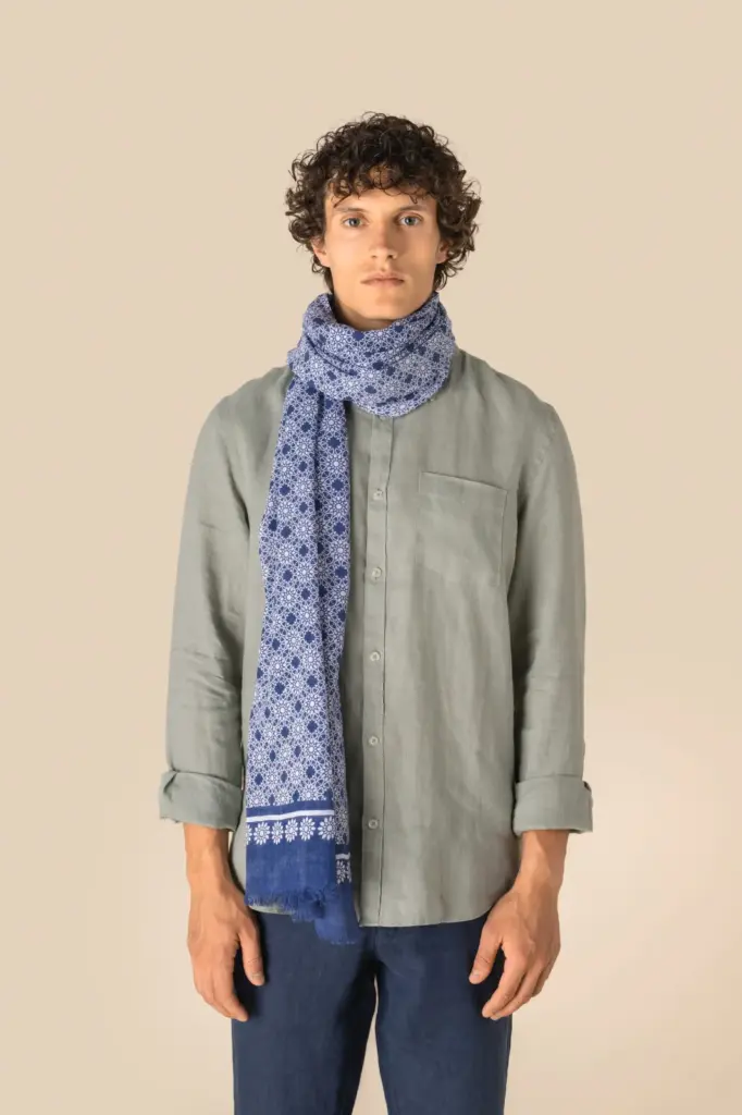 Uniseks tulbanddoek met bloemenmotief — productfoto 2