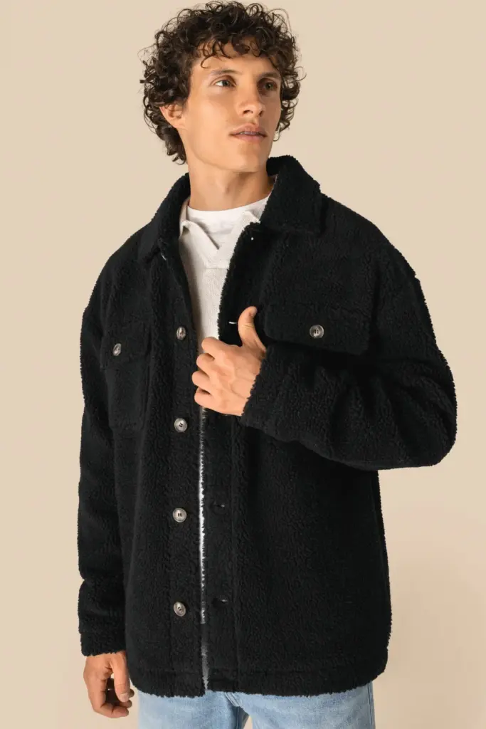 Uniseks sherpa-overshirt met afhangende schouders — productfoto 4
