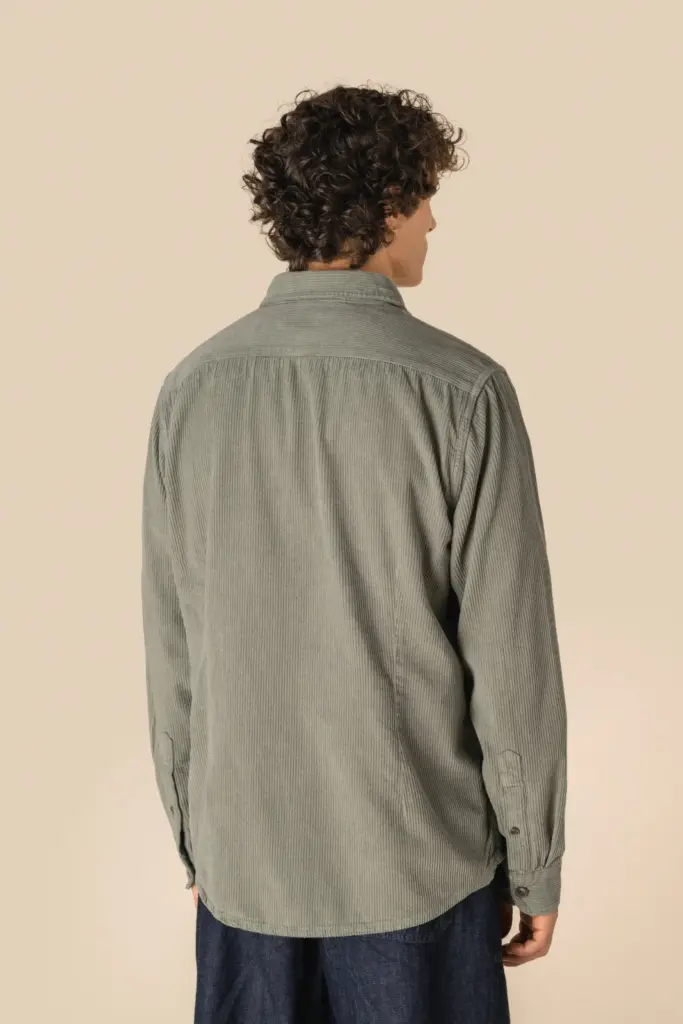 SP519-7_2026 - Hidalgo-werbeartikel Ecologisch verwassen herenovershirt van ribfluweel — productfoto 4