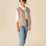 Mouwloos sherpa damesjasje — productfoto 2