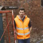 Kensington - Hi-Vis bodywarmer met capuchon — productfoto 2
