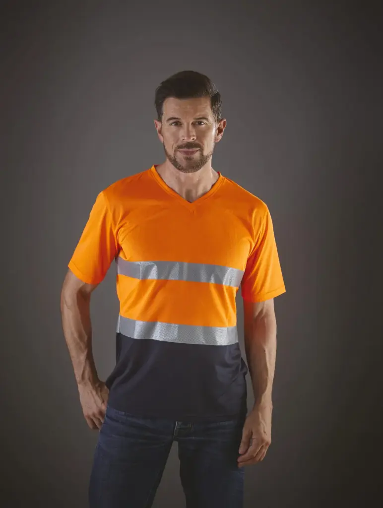 Top Cool - Hi-Vis T-shirt V-hals — productfoto 4